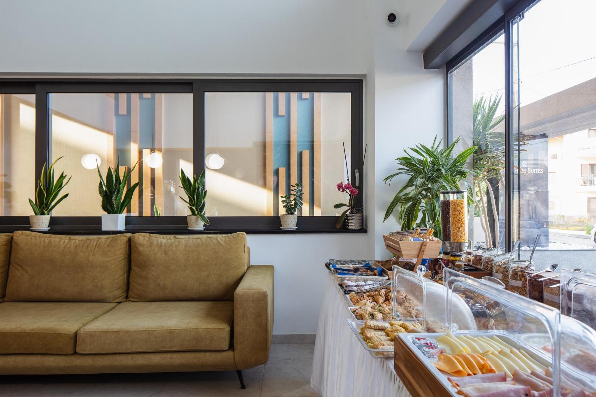 Sapphire Horizon Suites キサモス エクステリア 写真